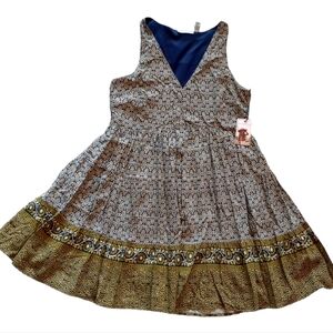 NWT Sincerely Jules V-Neck Fit And Flare Mini Dress| Floral Print| Women Size: M